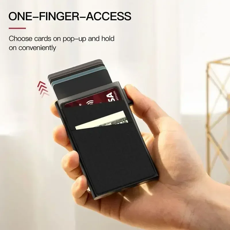 Porta carte di credito da lavo - Card Top Loader recensione e prezzo